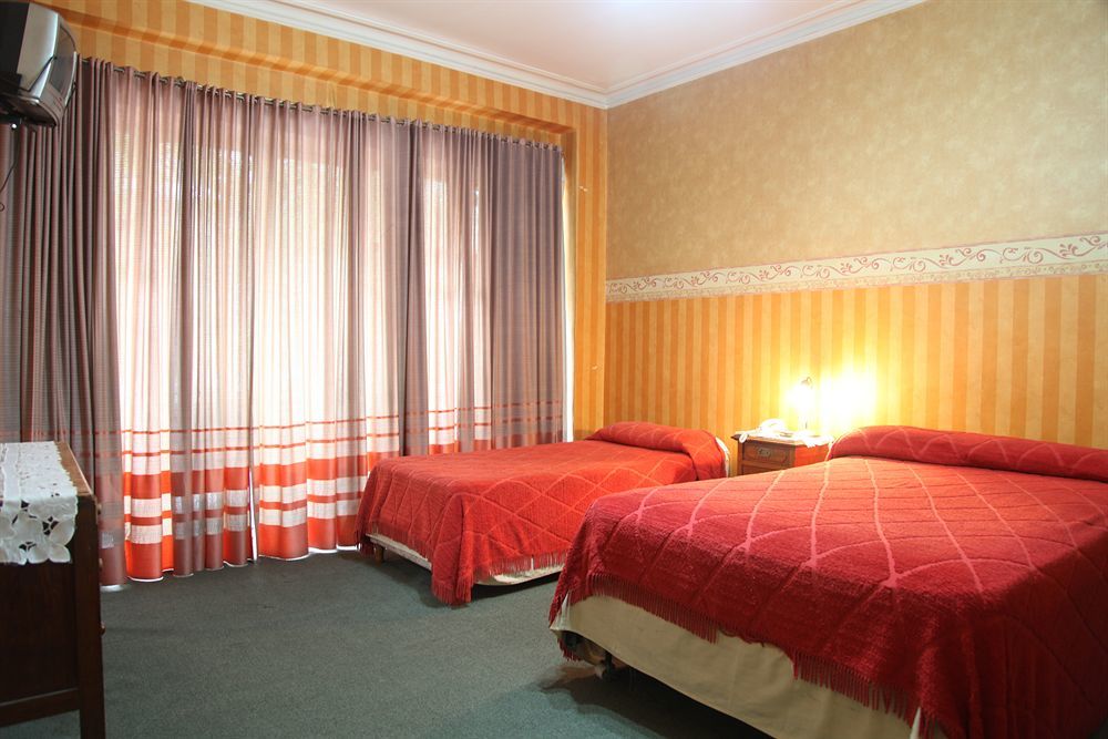 Hotel Reina Buenos Aires Exterior photo
